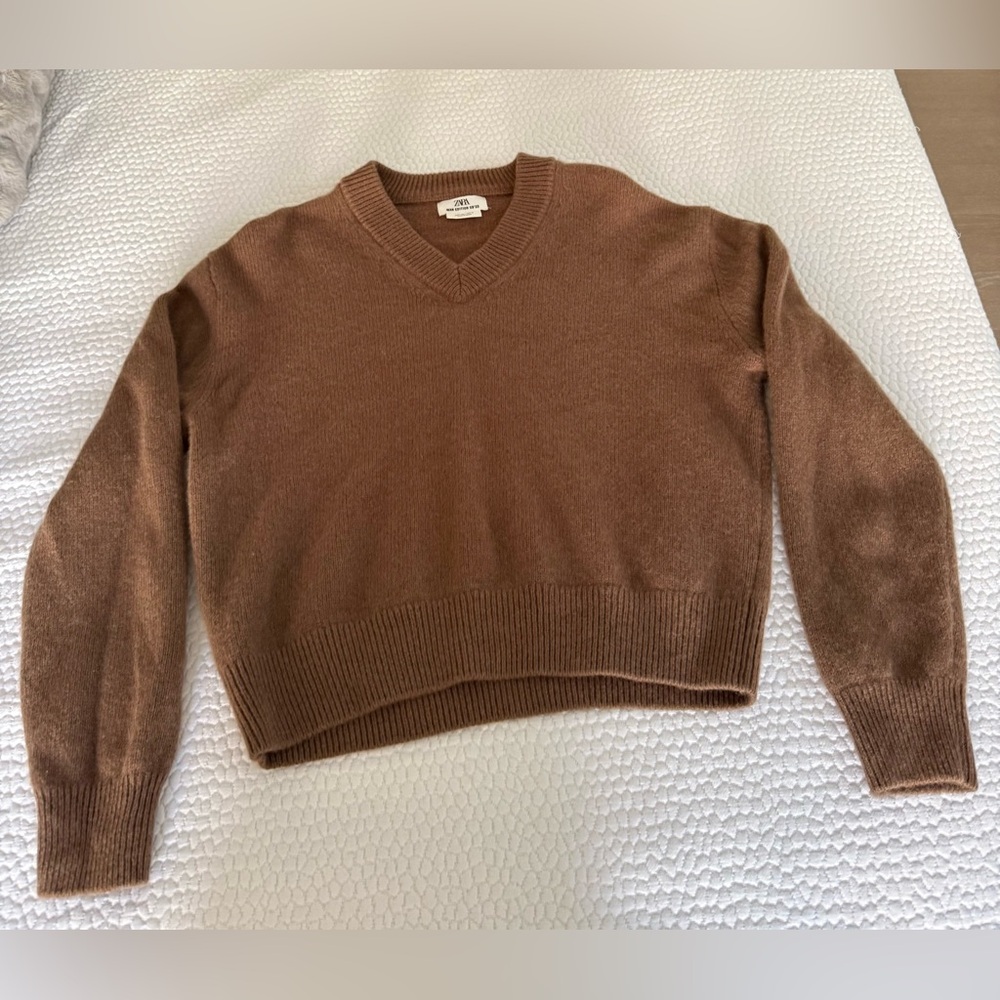 Zara Tan V-Neck Men’s Sweater